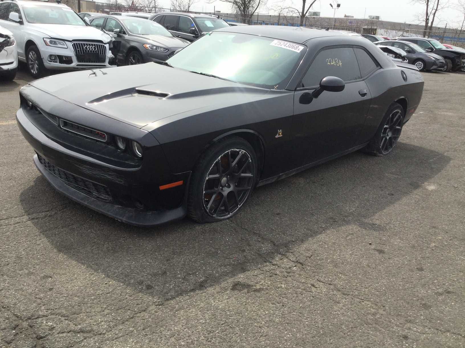 Dodge Challenger 392 R/T Scat Pack Super Bee - 2016