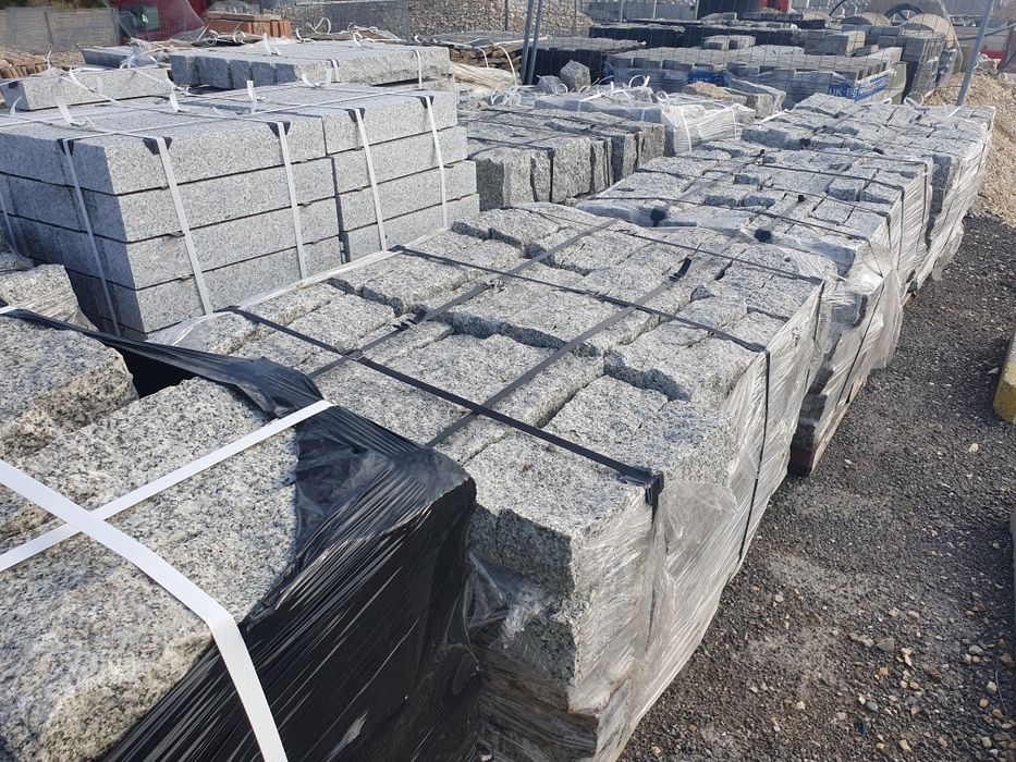 Skład kamienia grysy otoczaki żwiry piasek ziemia Siesławice 193