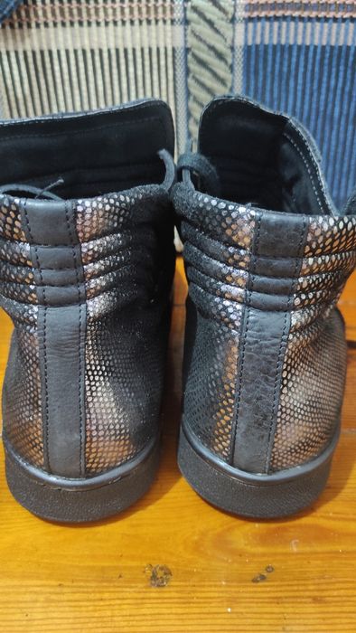 Шкіряні весняні черевички! Устілка-25см.