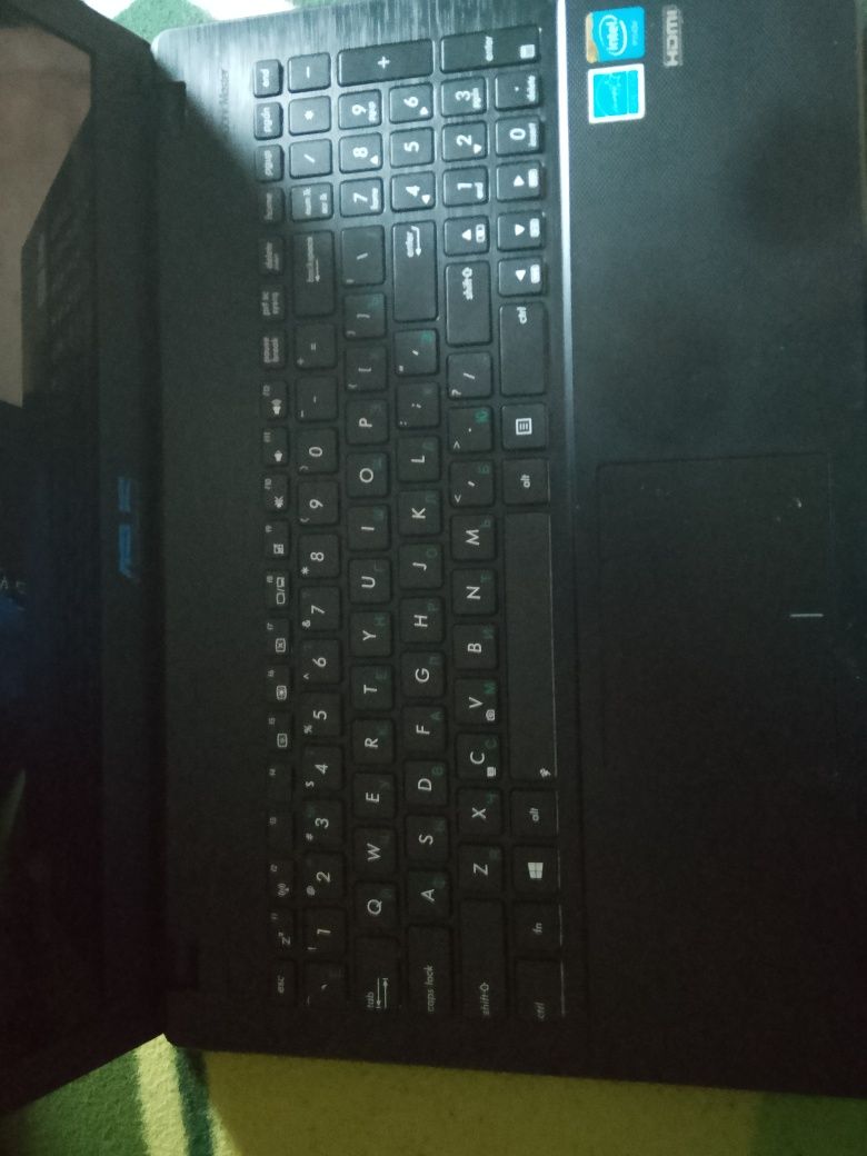 Ноутбук 2,500 торг
