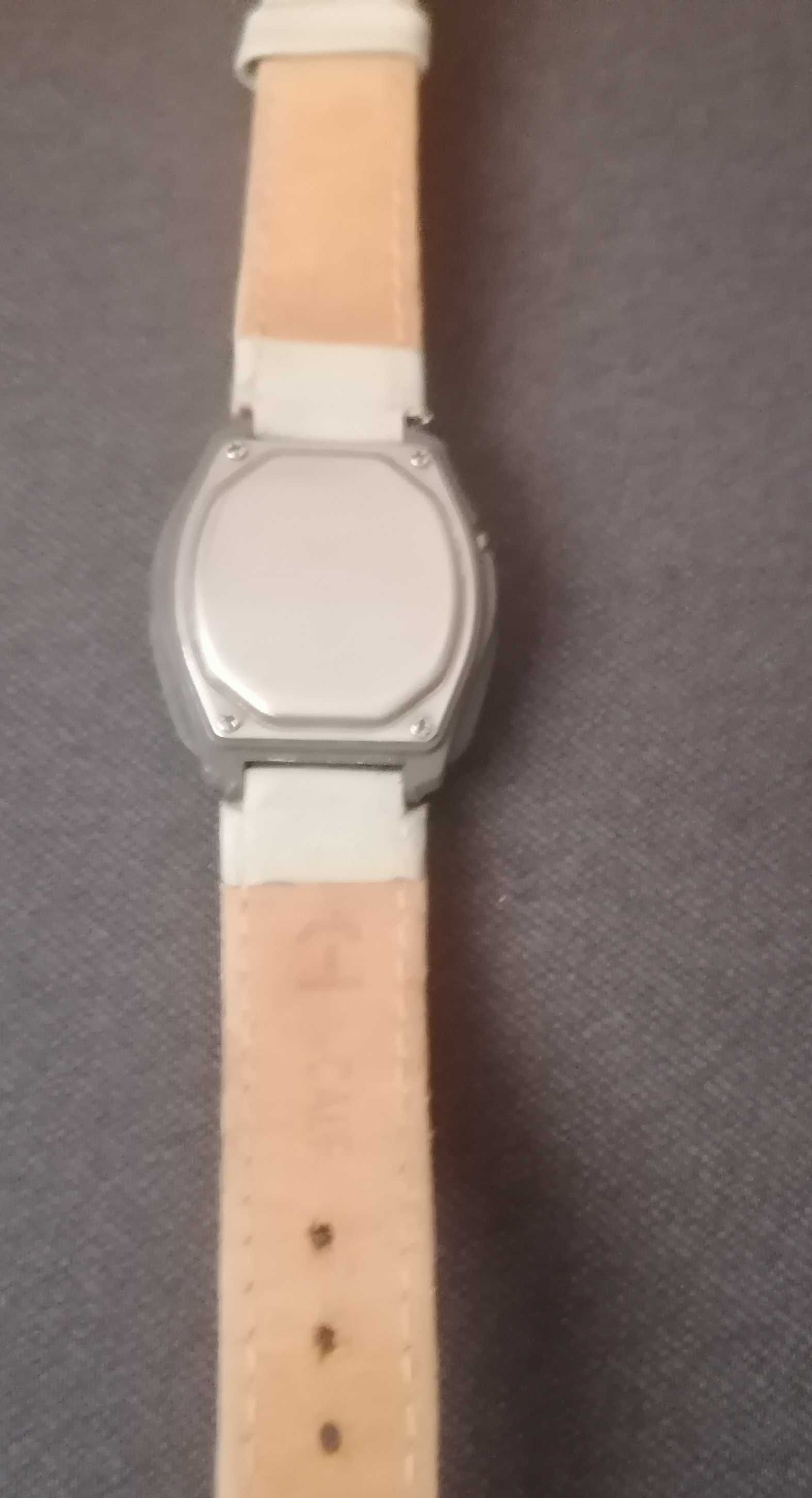 Zegarek legenda Casio LDB 10 vintage