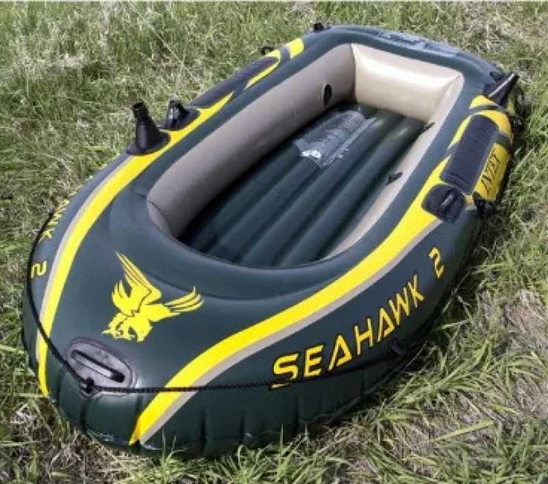 Надувная лодка двухместная с веслами и насосом. Човен.  По типу Барк