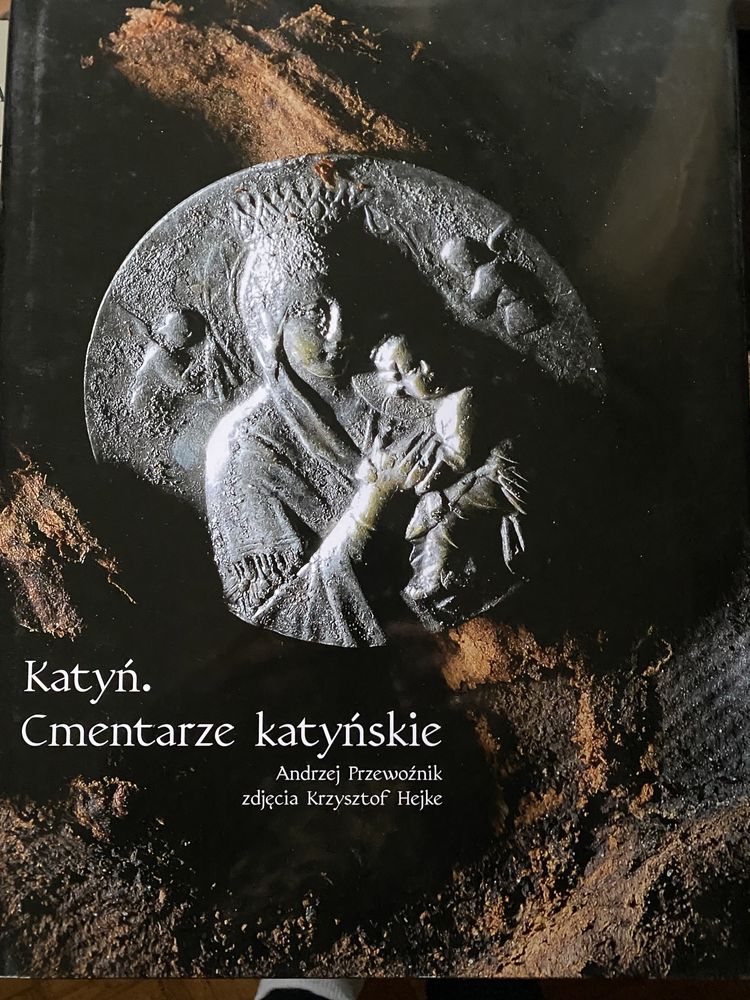 Katyń. Cmentarze katyńskie A . Przewoźnik