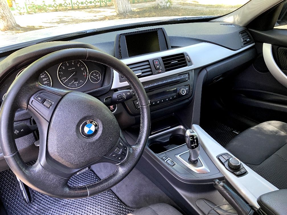 Продам BMW 320 F30