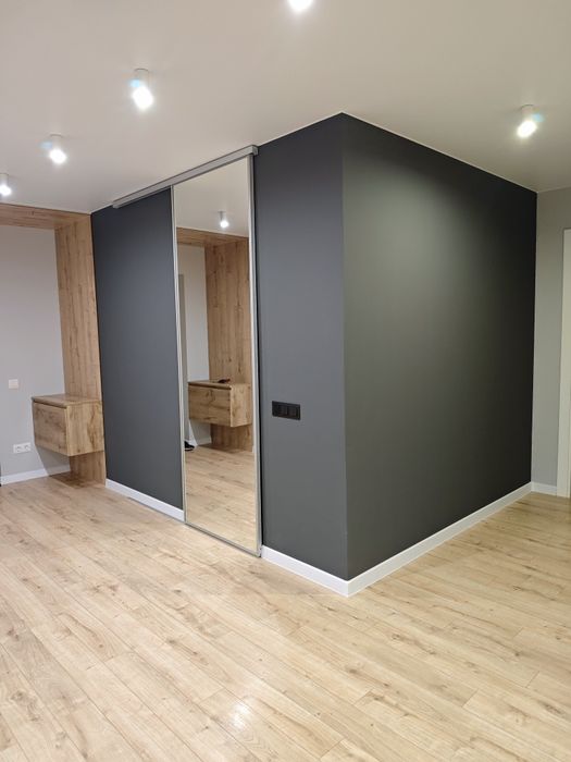 Простора квартира в центрі з панорамним видом на місто!