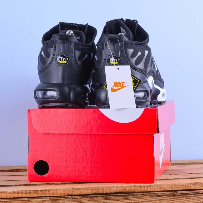 (2106)Термо Зимові Кросівки Nike Air Max TN чорні з білим (36-45) найк