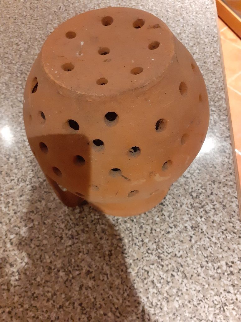 Pote barro para assar castanhas
