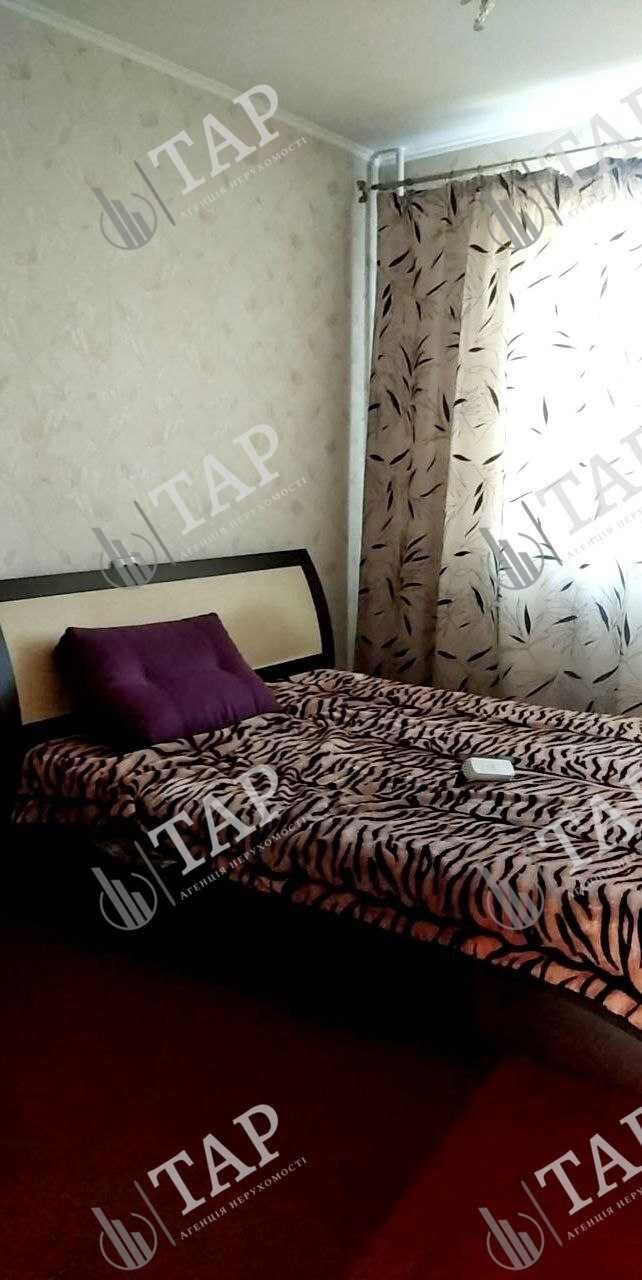 Без %риелтору,продам 4 комн. кв.,Салтовка,пр.Юбилейный 40,м.Барабашова