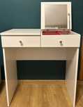 Toaletka IKEA z lustrem