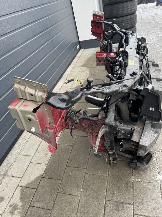 Установочная панель телевізор радіатори  Nissan Qashqai