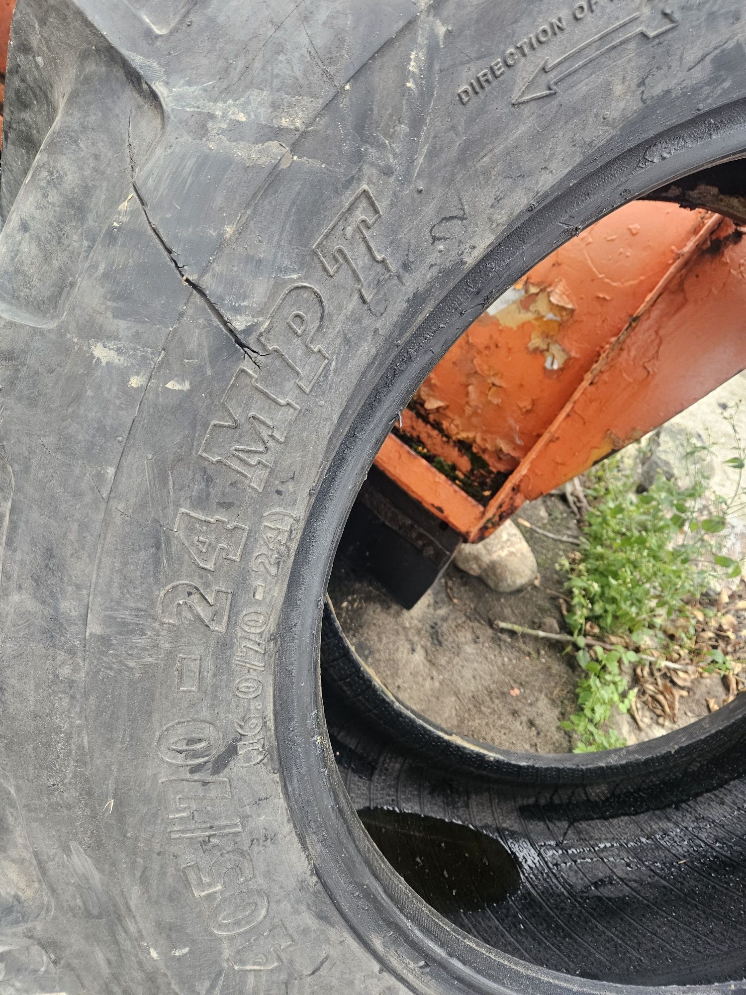 Opona BKT 405/70 R24 16.0/70-24 MPT do naprawy