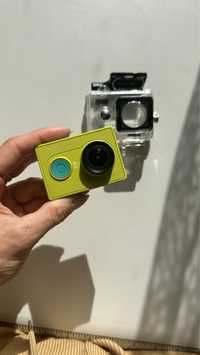 Екшн камера Xiaomi Yi