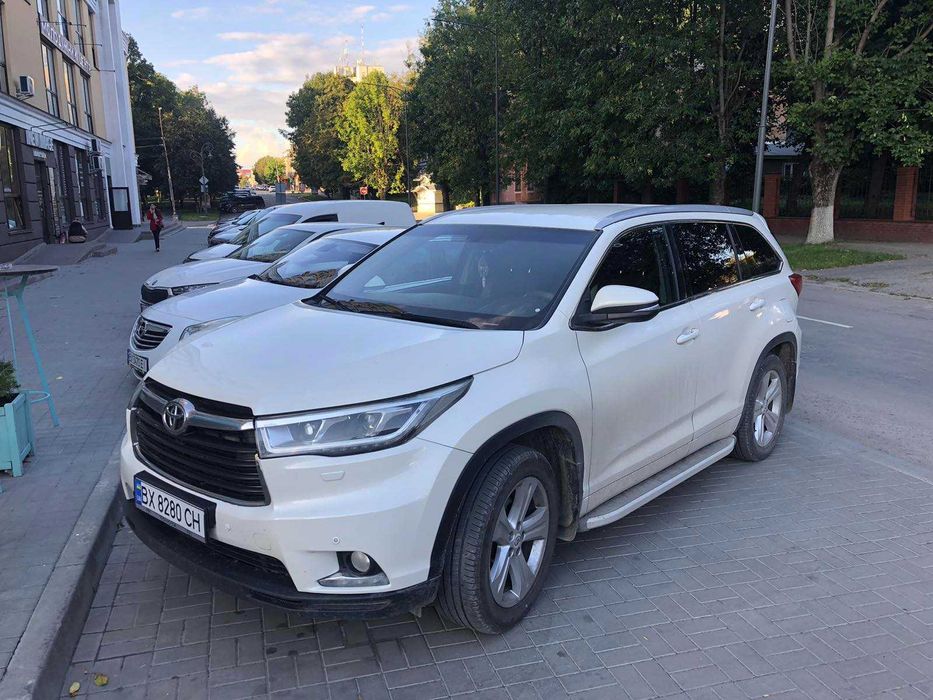 Toyota Highlander 3.5 2014 рік