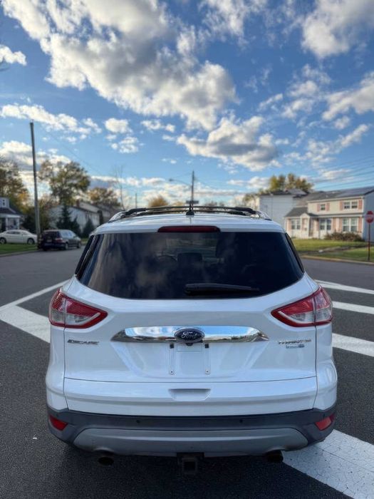 Ford Escape Titanium      2015