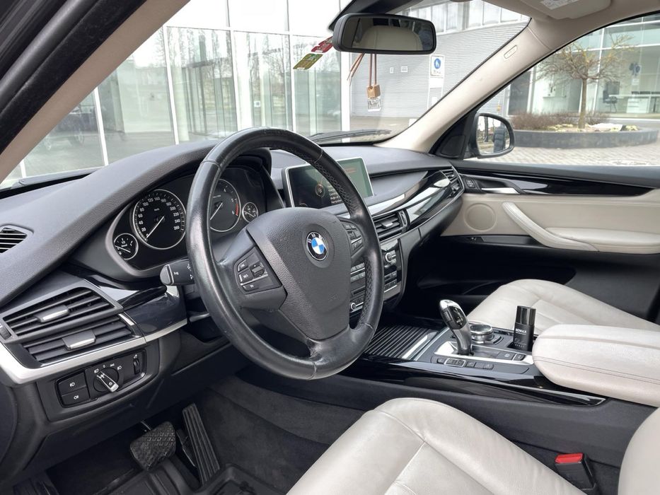 BMW  X 5  F 15  3.0дизель. твін турбо.