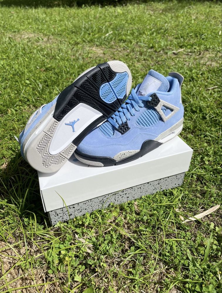 Кросівки Nike Air Jordan 4 Retro University Blue Джордани голубі AJ4