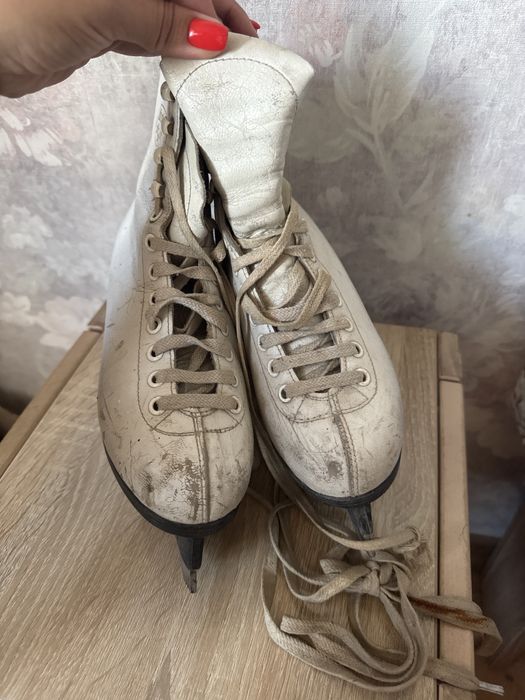 Ковзани botas безкоштовно