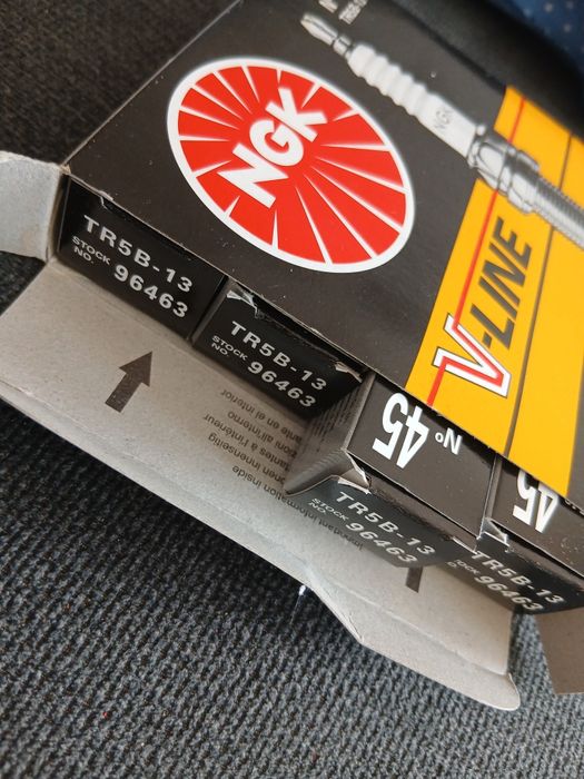 Świece zapłonowe 4szt nowe