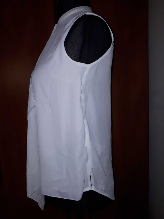 Cienka bluzka bez rękawów