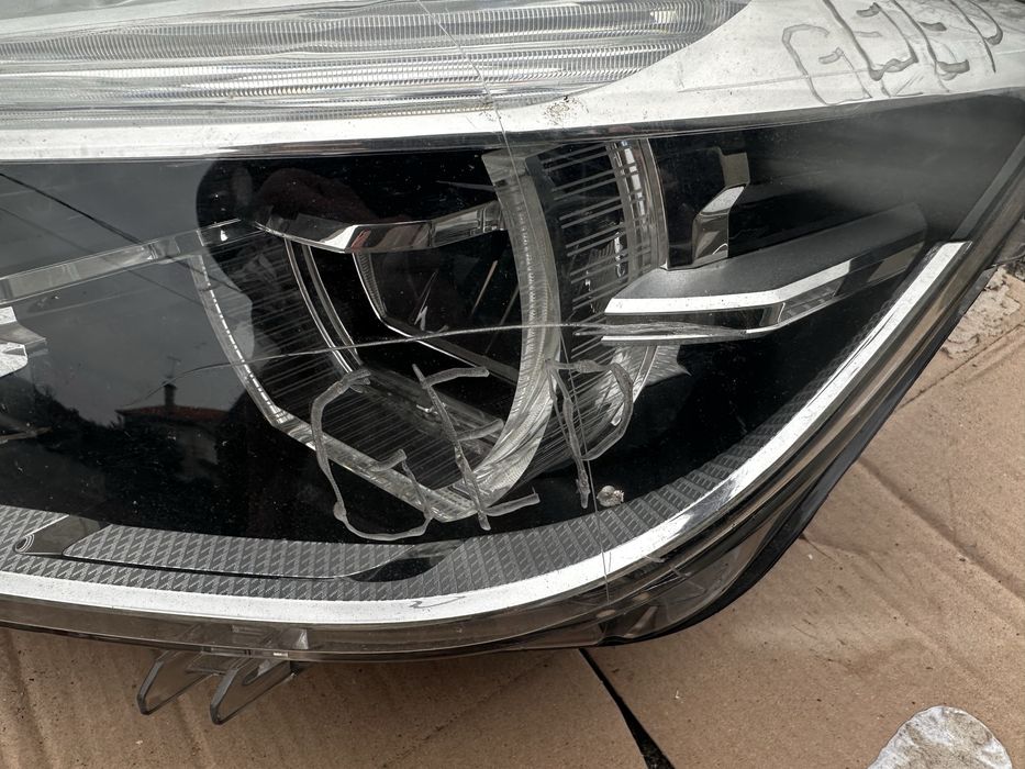 Farol bmw f31 ( 2017 )