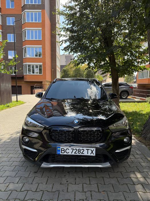 Продам автомобіль BMW x1 f48 2.8i xDrive