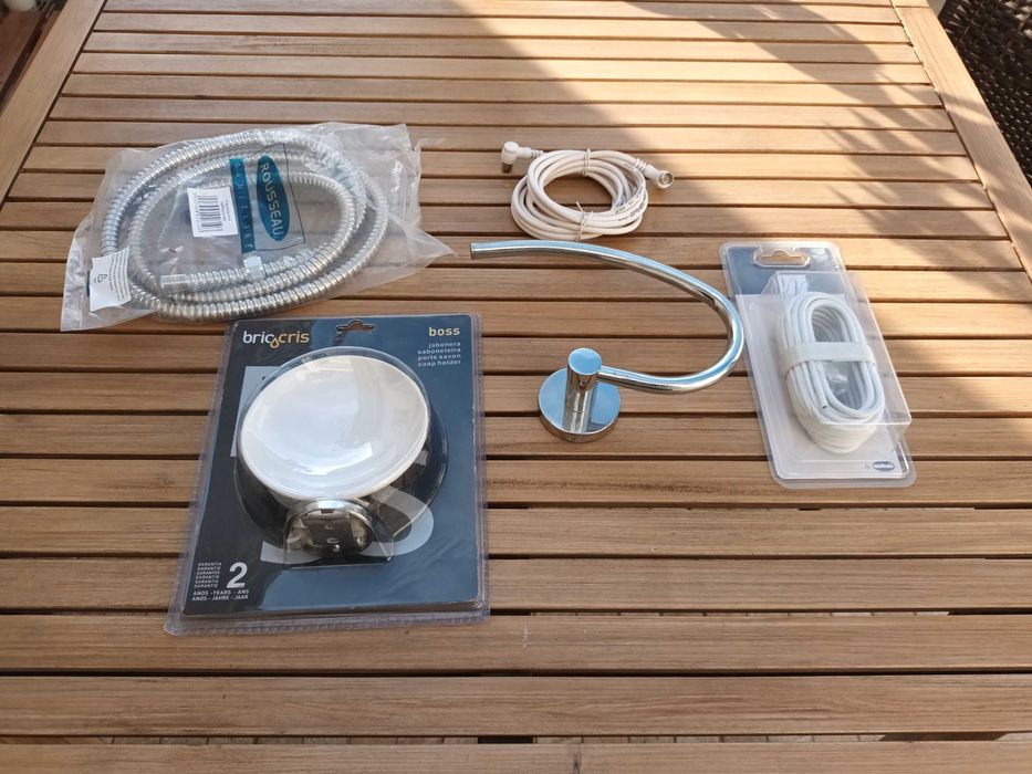 Vários objetos de casa