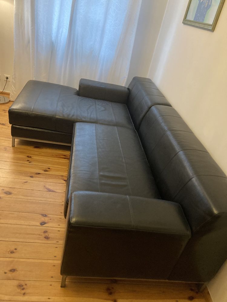 Piękna skórzana sofa z szezlongiem