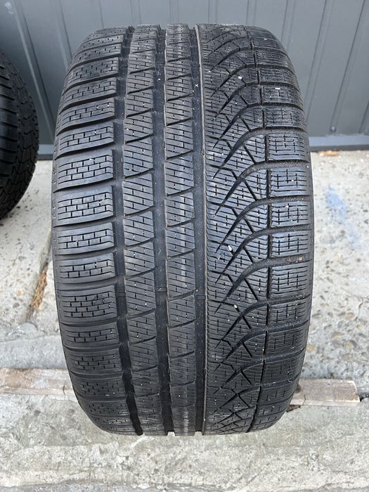Зимова шина 285/40/19 Pirelli PZero Winter одна одиночка розпаровка