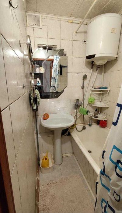 Продам 2 к. із. квартиру, м.Студентська 10 хв