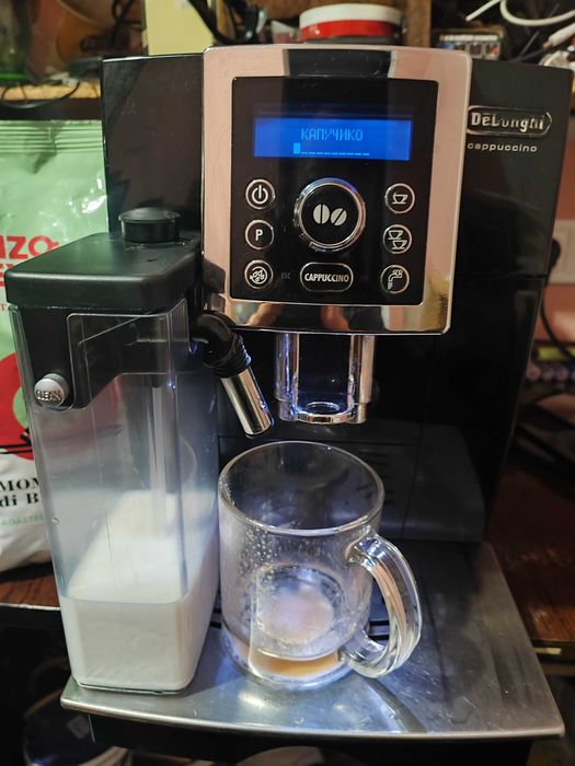 Еавомашина Delonghi 23.450