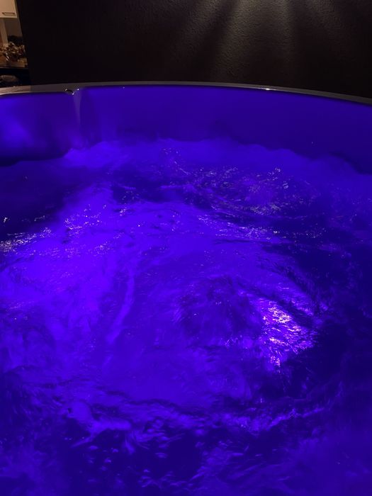 Gorąca Bania / Jacuzzi  wynajem transport do klienta!!!