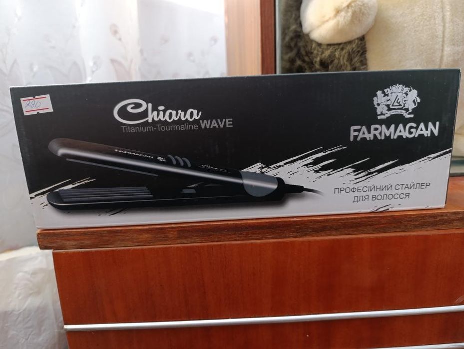 Продаю выпрямитель для волос