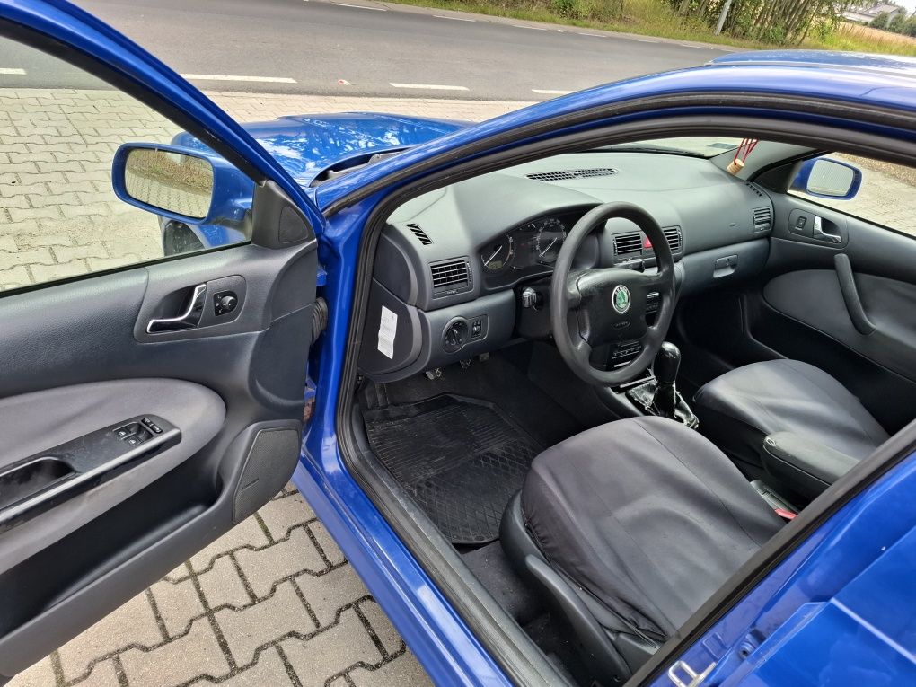 Sprzedam Skodę Octavia 2.0 klima zadbana