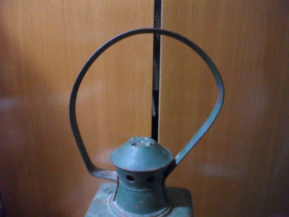 фонарь лампа железнодорожника старинная