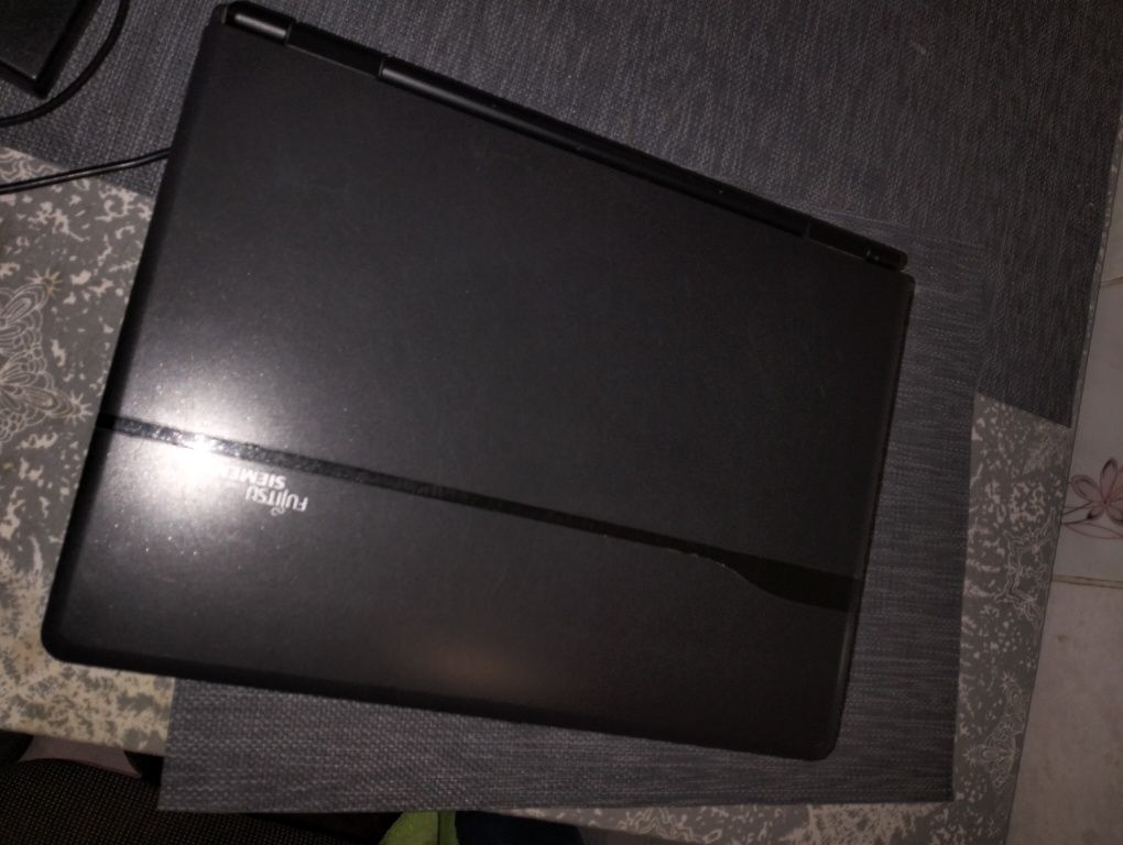 Продам ноутбук Fujitsu - Siemens Amilo Pi-2540