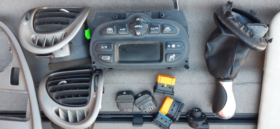 Citroen Xsara Picasso lift różne części kddc