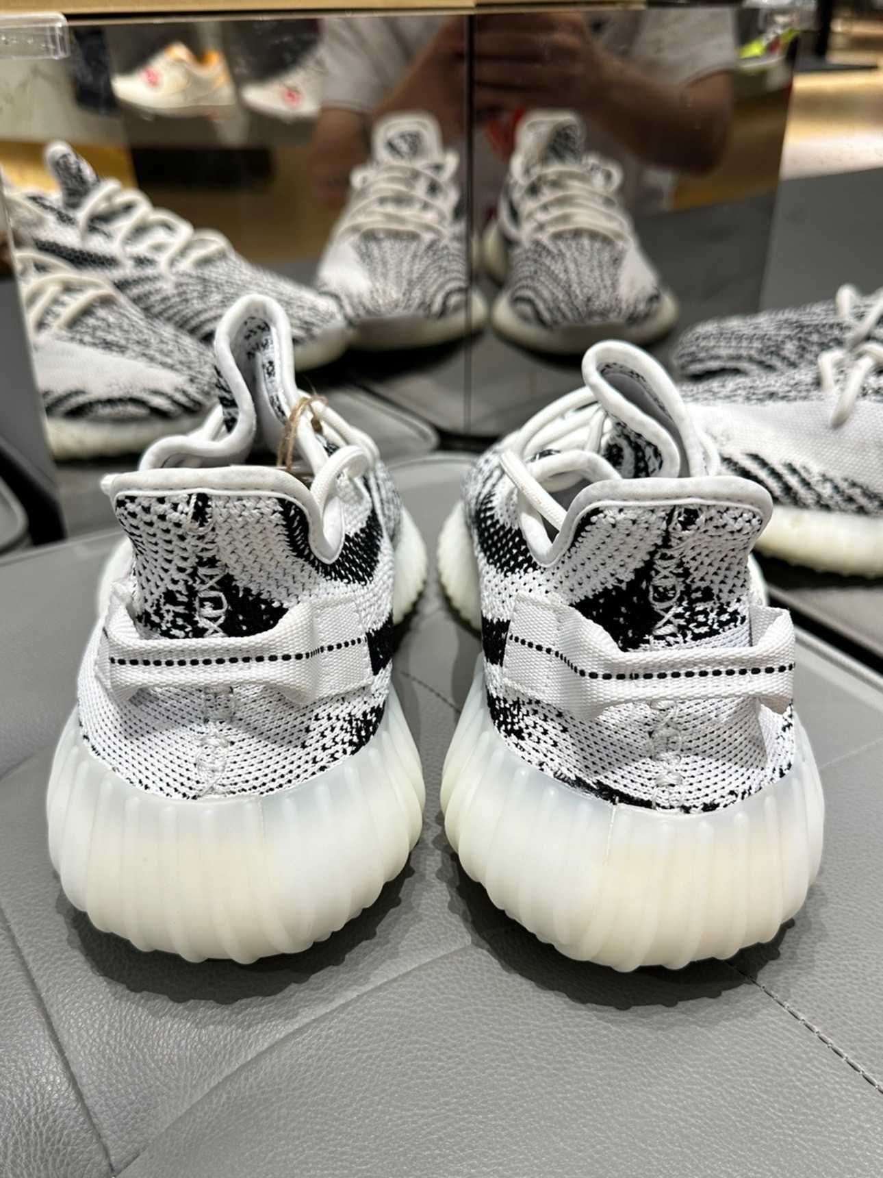 AdidasYeezyBoost350V2Zebra EU.41
