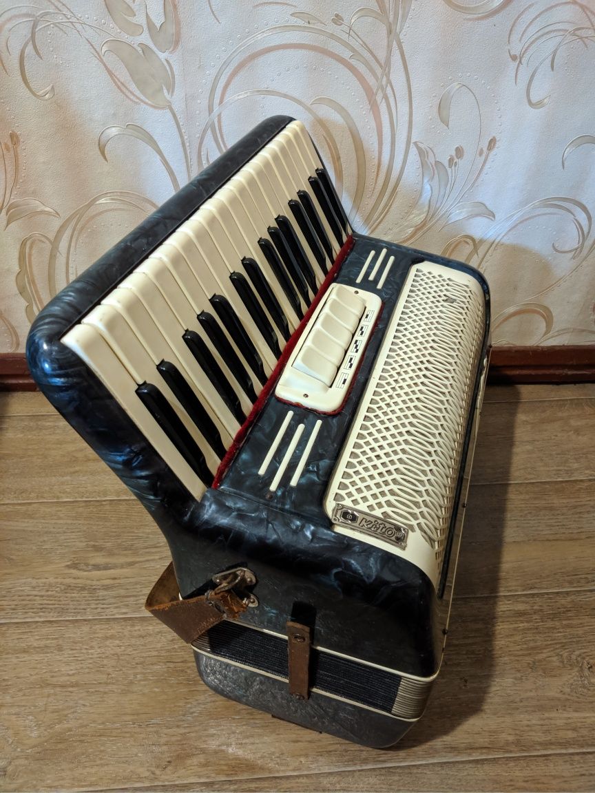 Продам аккордеон Шуя