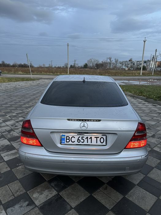 Продам Мерседес w211