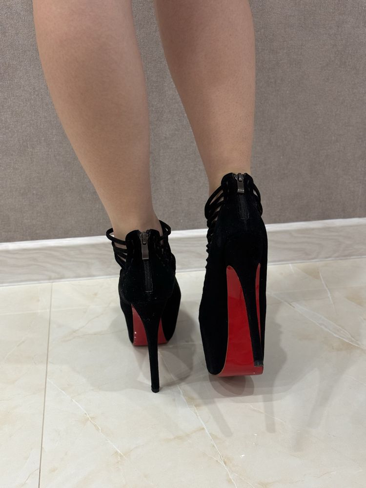 Туфли Christian Louboutin 36 р оригинал, лабутены кристиан лабутен