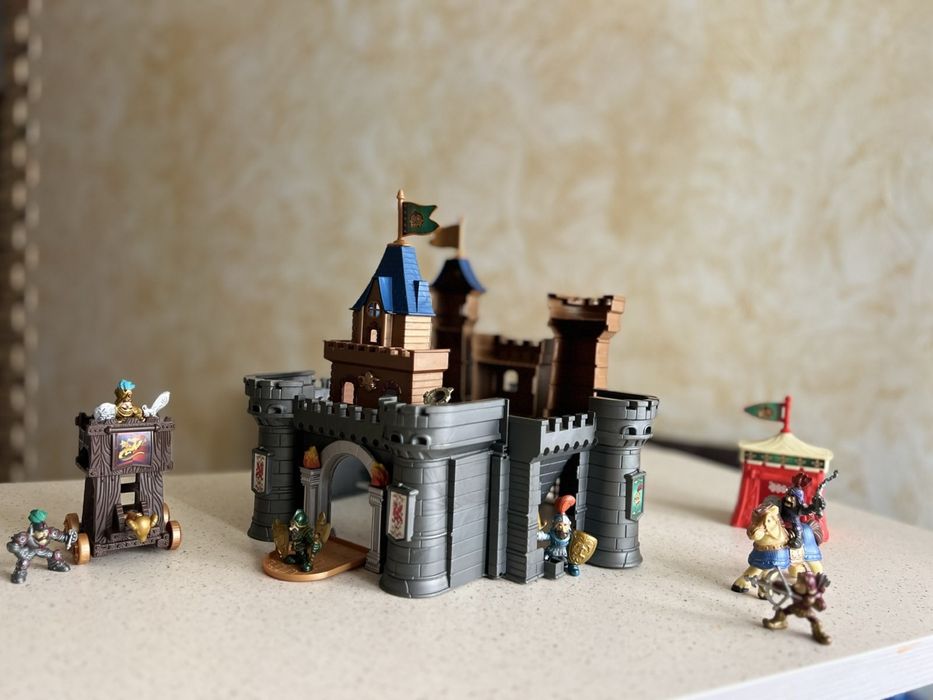 Замок розкладний дитячий