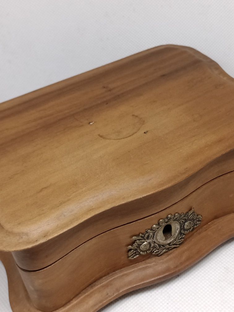 Caixa guarda joias antiga em madeira