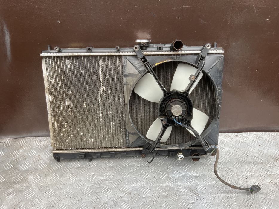 Диффузор радиатор Mitsubishi galant 6 галант 90 год