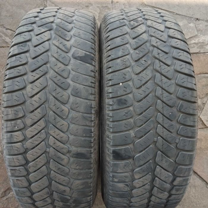 Продам резину 195/65R15 всесизонка.
