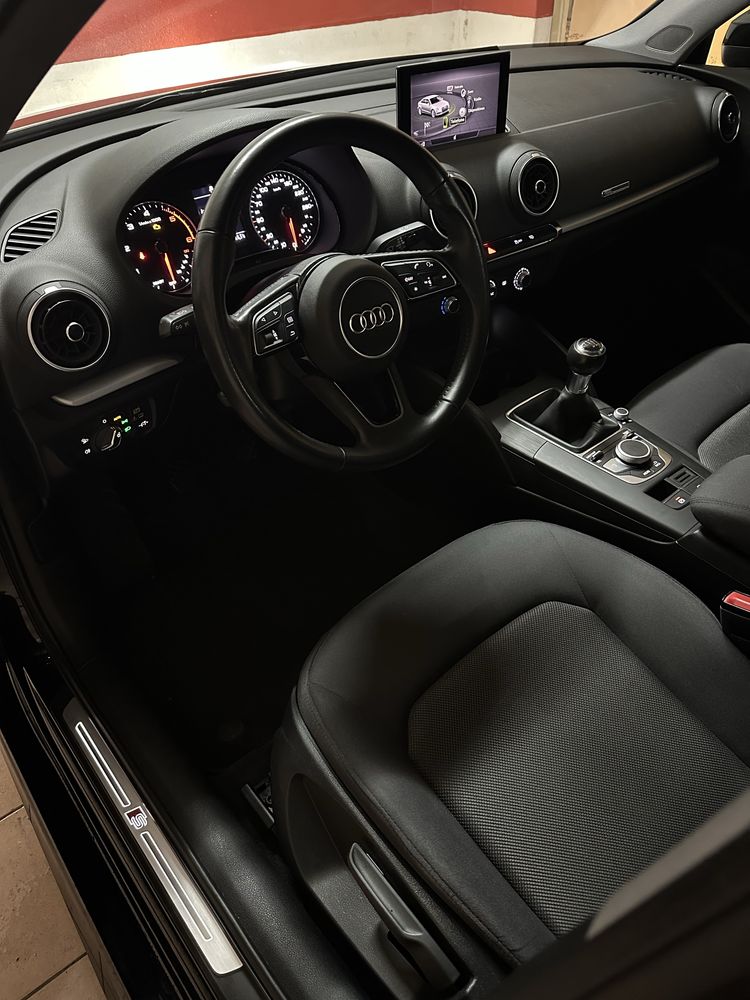 Audi A3 Limousine 1.6 TDI S-line