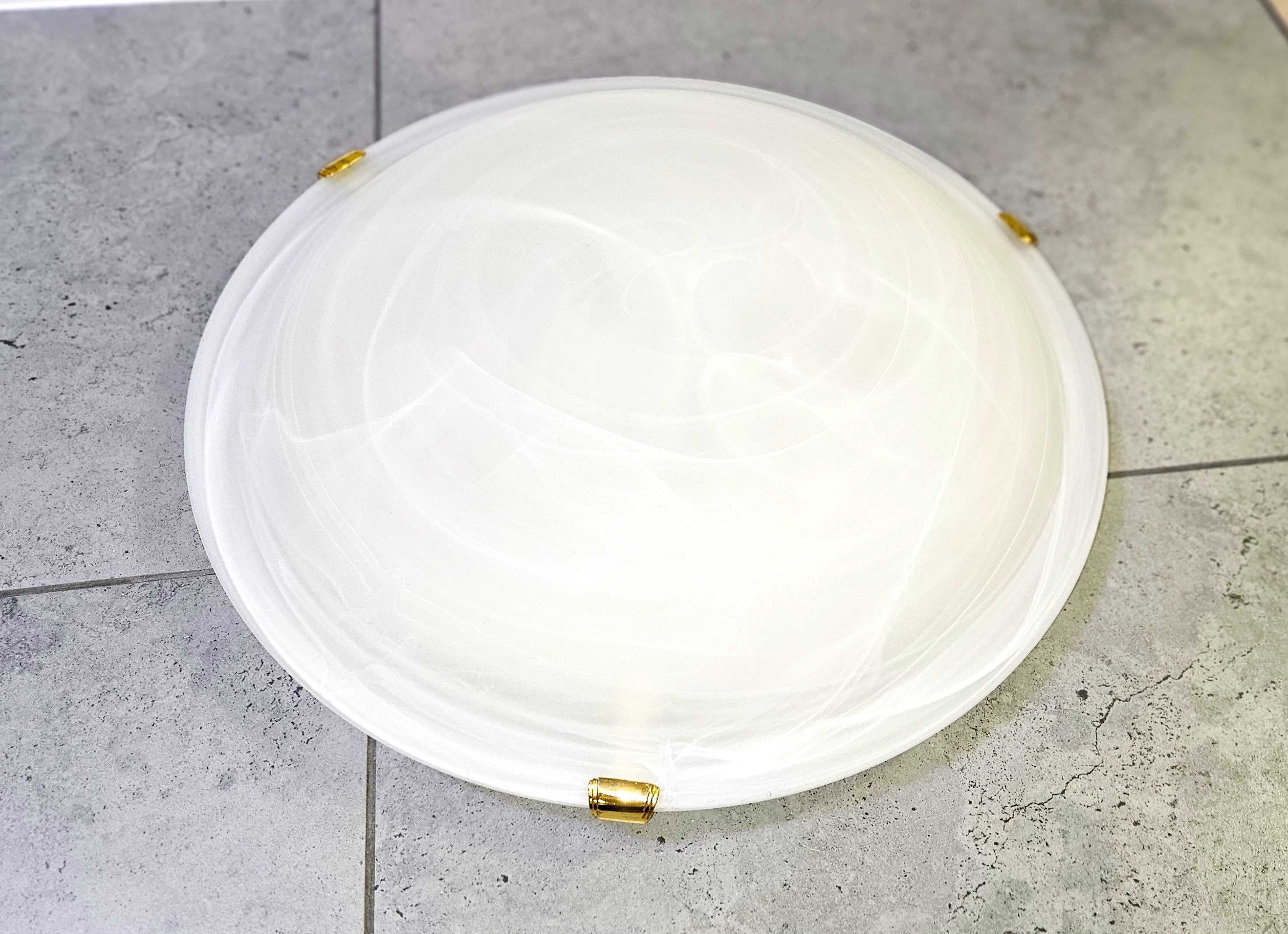 Plafon z szklanym kloszem średnica 40cm.