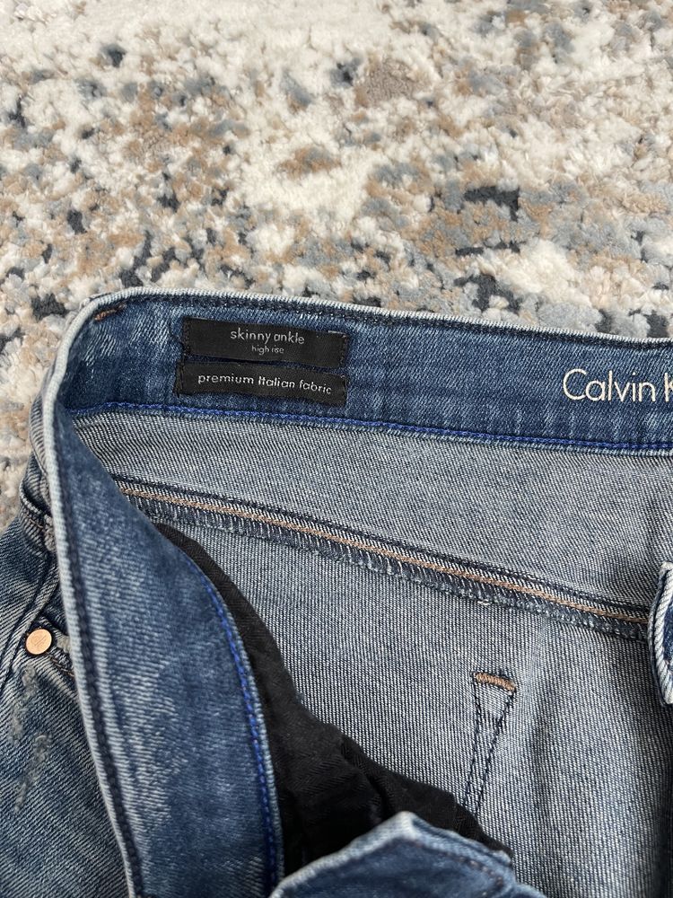 Жіночі джинси Calvin Klein