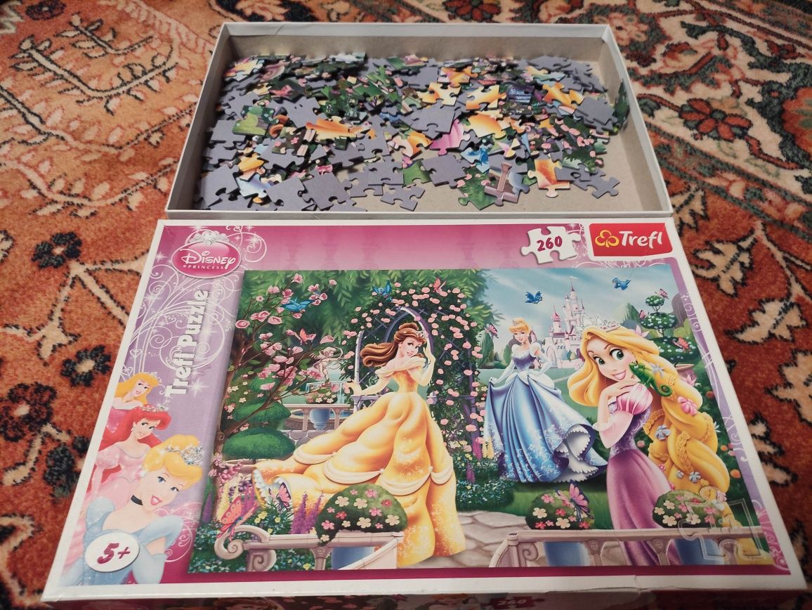 Puzzle Trefl 260 elementów Księżniczki Disney komplet