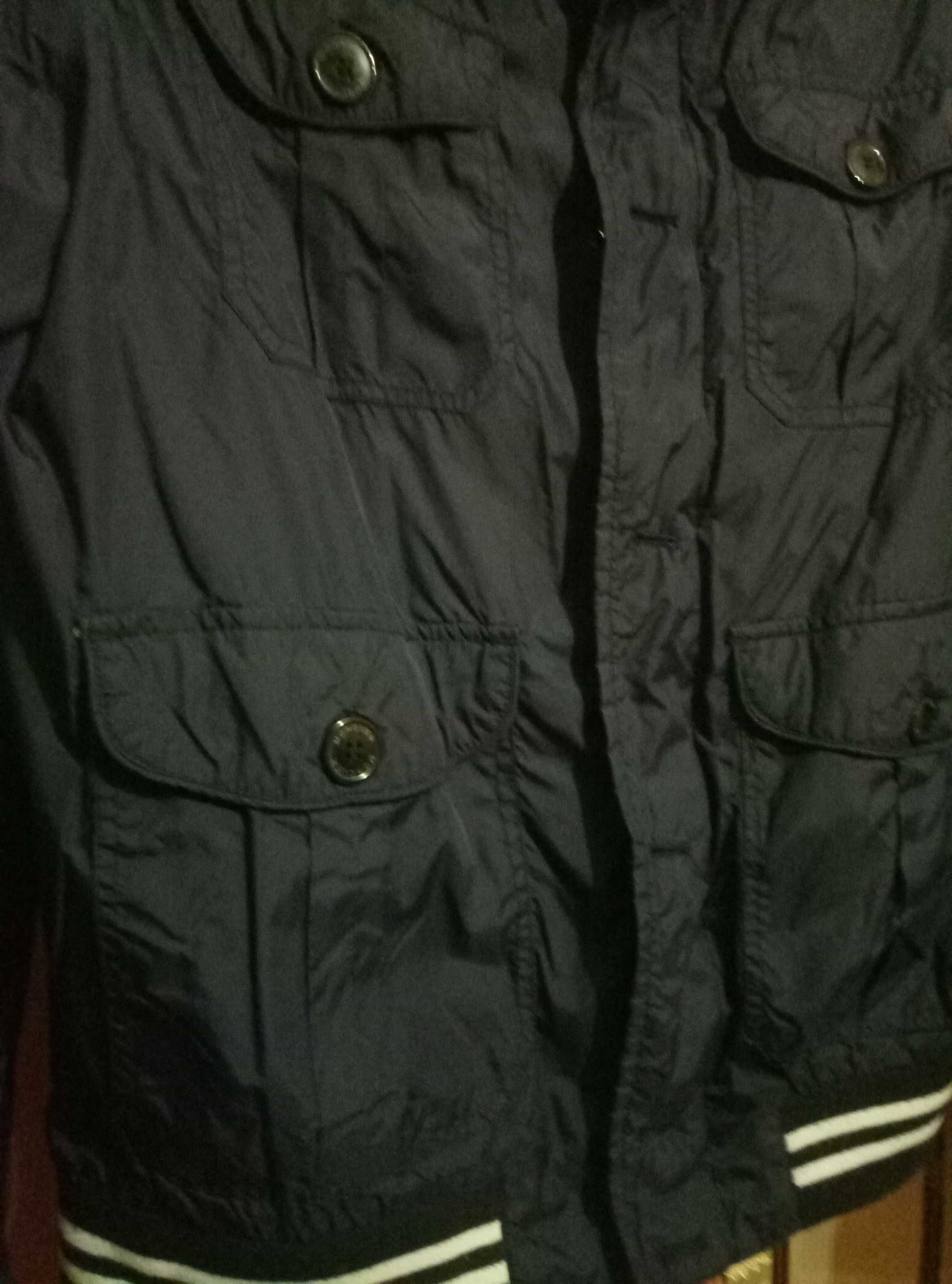 Хорошая мужск куртка - Moncler. Новая. Скидка 45%.  Монклер.