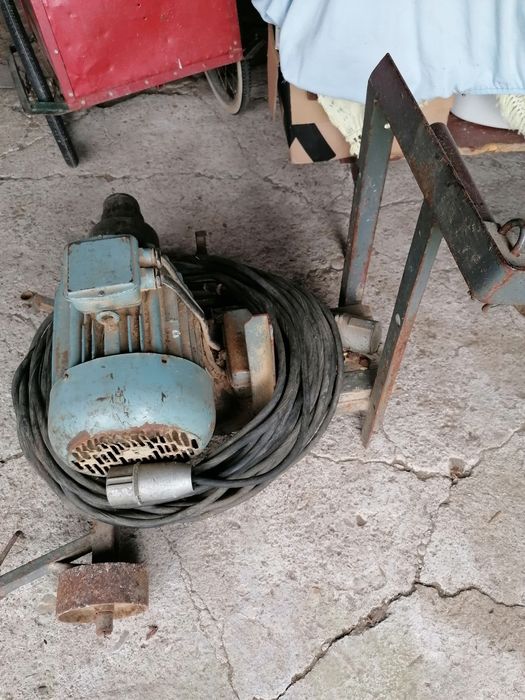 Silnik trójfazowy 500V